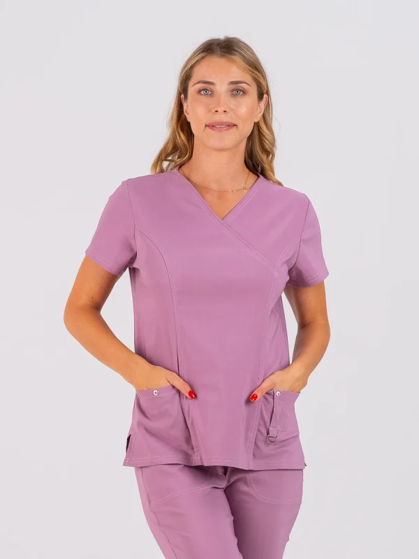 Medicinska bluza SuperStretch Desert Rose boje – rastezljiva i udobna za medicinsko osoblje, brenda BTS medicinskih uniformi