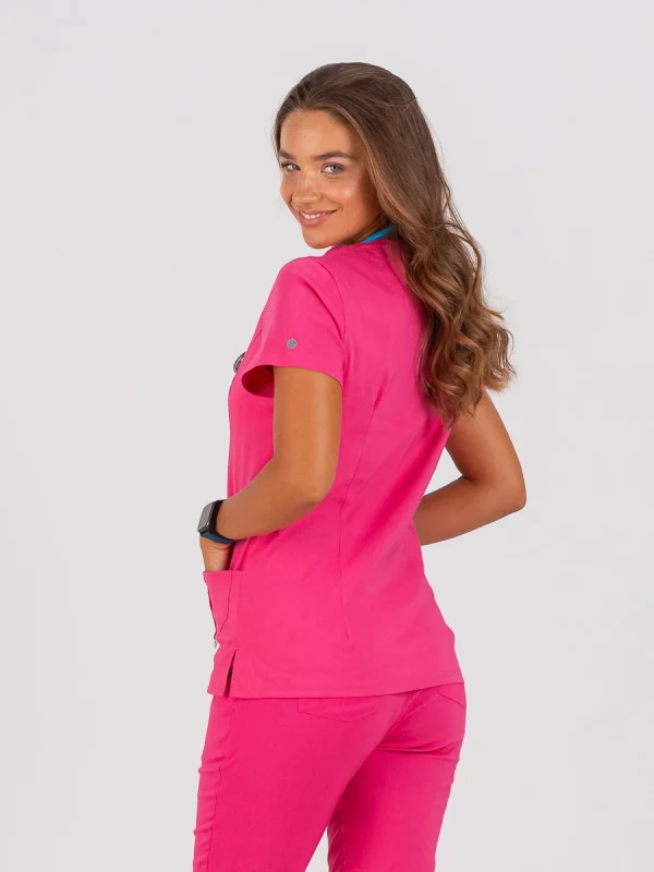 Medicinska bluza SuperStretch pink boje – rastezljiva i udobna za medicinsko osoblje, brenda BTS medicinskih uniformi