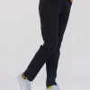 Medicinske pantalone SuperStretch slim crne boje – udobne i rastezljive za medicinsko osoblje, brenda BTS medicinskih uniformi